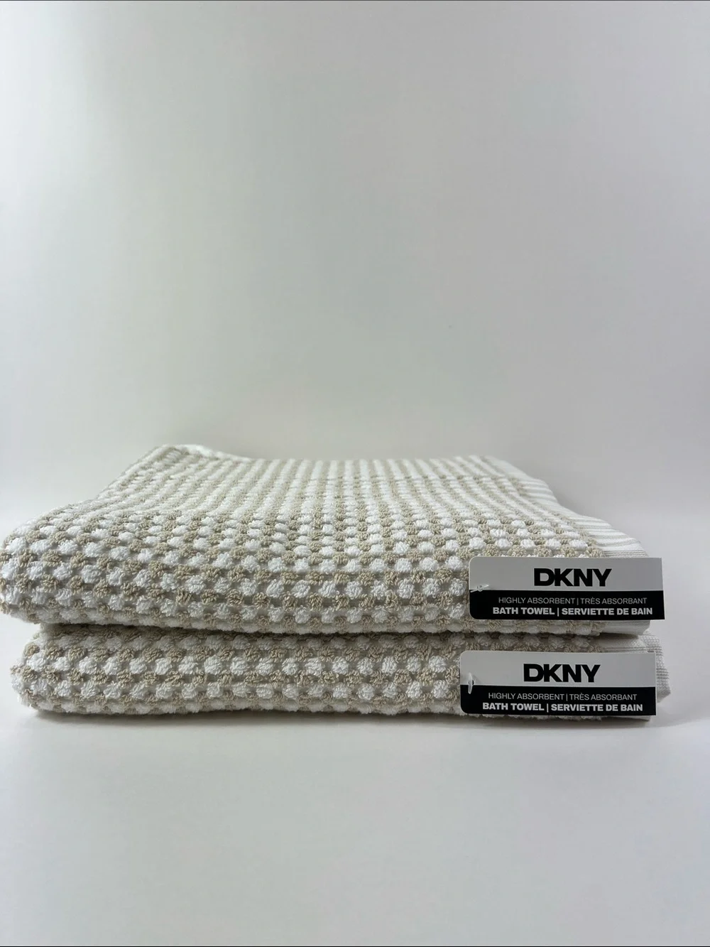 Donna Karan New York DKNY Bath Towel Set Tan White Textured Dots 2 Pc Set NEW